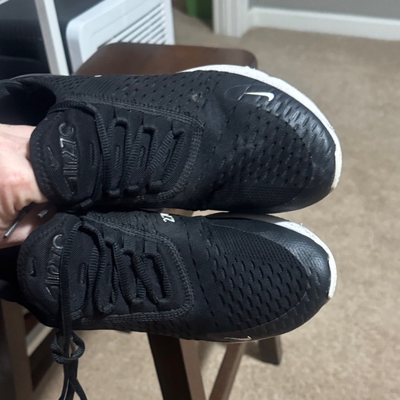 Nike Air Max 270 Black and White youth sz7 /Men's Athletic Shoes - Picture 9 of 11